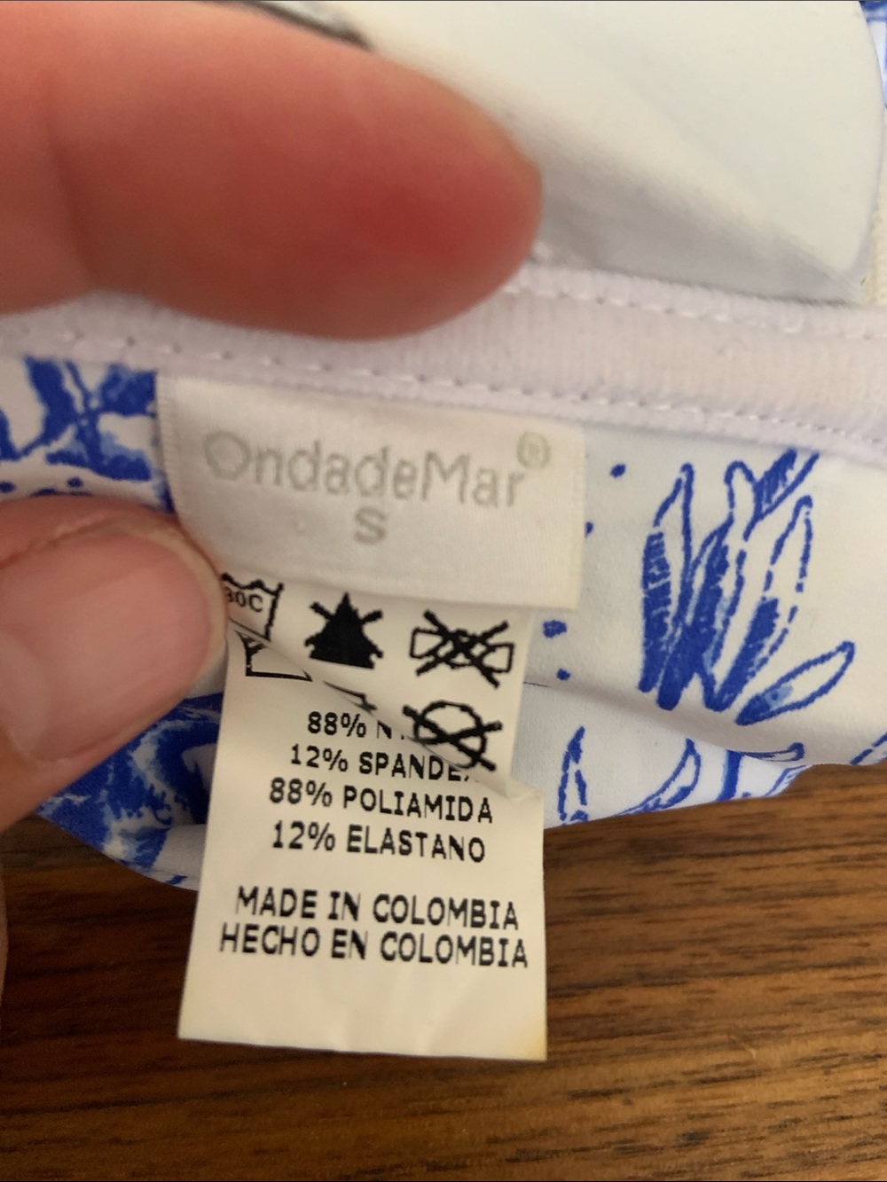OndadeMar Designer Colombian Resortwear Red Gingham, Blue Ocean Toile Bikini Top - Picture 4 of 4